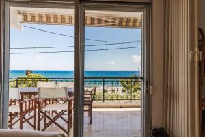 10 Steps to the beach by Rentals Pro - Kalives Halkidiki