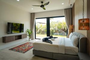 Eden Escape - 5BR Luxury Pool Villa - Kids Room