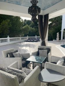 Romantic Nature Hideaway Mountains & Sea Pool