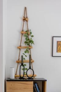 Bright Apartment with a Garden Near the PGE Narodowy by Noclegi Renters
