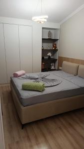 Flower Apartment 5th floor - terrace and jaccuzi Golem beach