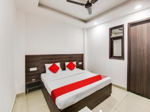 Hotel O Apple Guest House