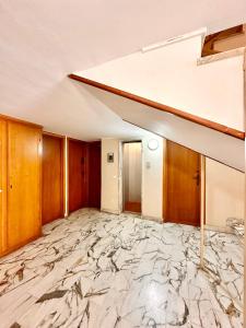 Hostdomus - Leos House