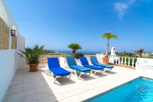 Villa La Casita- Private Pool & Walk to Beach