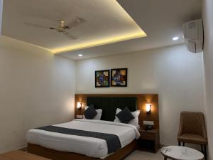 The Barrel House, Varanasi