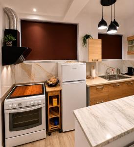 Casa Kanari Seaside Apartment near Chania Old Town