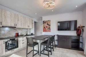 Solazur House - Sea View Stay by Ipsos Beach