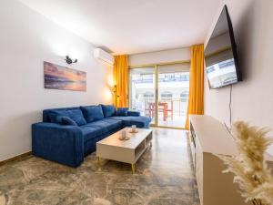 Apartment Cala Dorada-3 by Interhome
