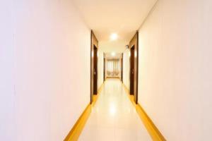 FabHotel Blue Dawn Gachibowli