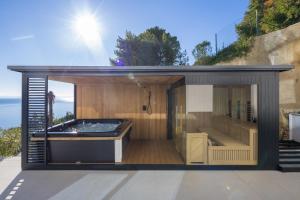 Vista Magica apartment with swimming pool