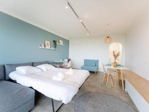 Studio Poseidon with seaview & parking by Interhome
