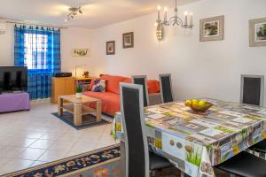 Apartment Anka with Balcony