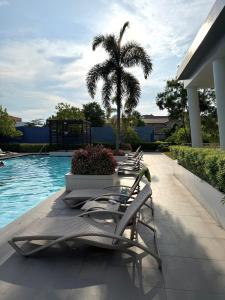 Centro Luxe staycation Bolton Downtown davao