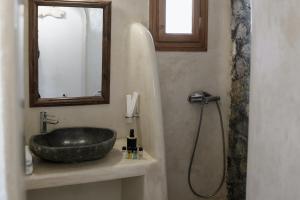 One bedroom Apartment-Sleeps 4 -Sea View-Parking