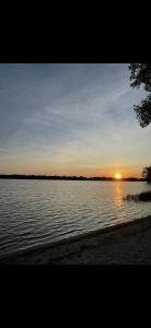Logement paisible vue sur leau