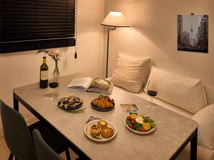 NEW Luxury Hideout !! Jamsil, KSPO DOME, Lotte World, Free Netflix