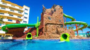 Las Palmas Delphin 702