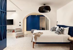 LYO II Boutique Suites