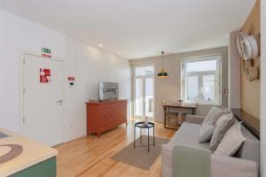Liiiving in Porto - Vintage Terrace Apartment