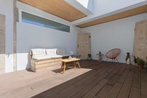 Liiiving in Porto - Vintage Terrace Apartment