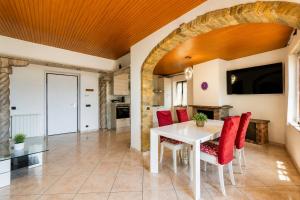 Lake View-Free Parking-BBQ - Village house