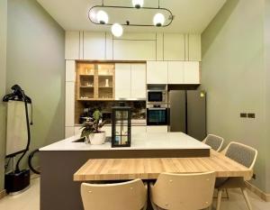 Dewvilla Luxury Villa, Private Pool, Near Jomtien Beach, 3BR