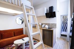 Studio looké au pied du port