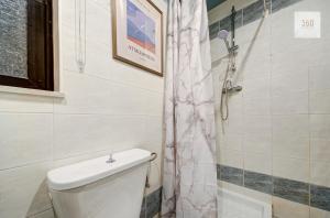 4 Bedroom Apartment in Gzira with AC Balconies and WiFi