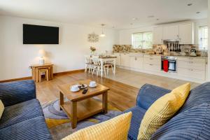 2 Bed in Gilwern oc-w44859