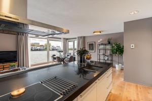 Luxurious 4-Room Water Villa in Amsterdam