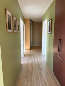 Stylish and cozy Apartment Near Centre with Terrace and private underground parking