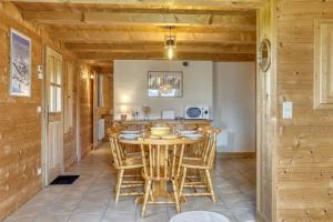 Le Chalet des pistes - cœur de lEspace Diamant