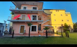 Villa e Palme