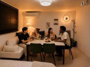 NEW Luxury Hideout !! Jamsil, KSPO DOME, Lotte World, Free Netflix