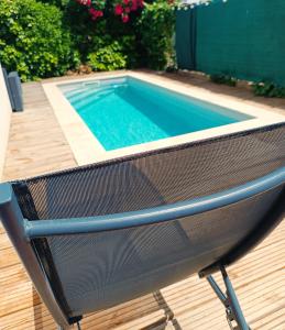 Les lauriers roses & sa piscine privative