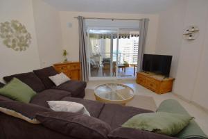Beach 3br Pool Parking Sleeps 7