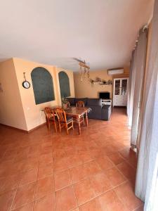 Seahomes Vacations - Rustic House & Terrace