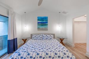 3025 Club Villas