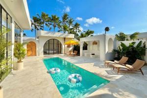 Dolce x The Young Villas