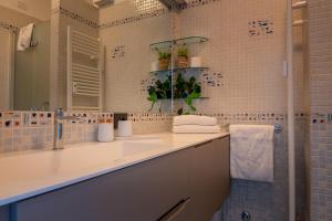 Orizzonte Azzurro Blue Collection - View & Pool