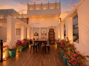 Amoraya - A Lake View Heritage Haveli - Old City Udaipur