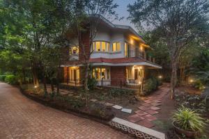 3BHK with pool Deshco Villa Cedar, Lonavala