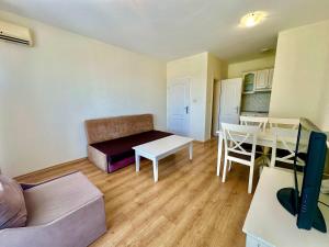 Cozy 1BD apartment in Flores Park