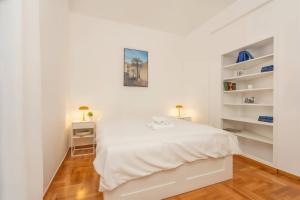 Spacious 3BD Apt with stunning view