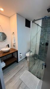 Epic Suites Pereira Balcón, Cama King, Parqueadero, Cerca a Unicentro