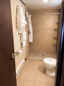 Room 14-2 Queen SuiteWoodland Motor Lodge