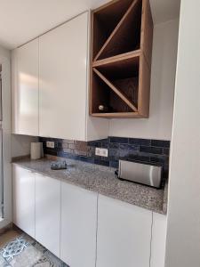 Luxury Apartment Near P Banus Sea and Mountain Views