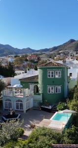 Authentic Andalusian Boho Villa - Pool - Garden-BBQ- 7 Guests