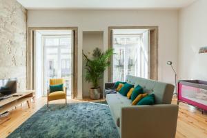 Apartment with Balcony room in Old Stone Flats