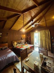Stay in Greater Noida, Green Verandah 1BHK Wooden House